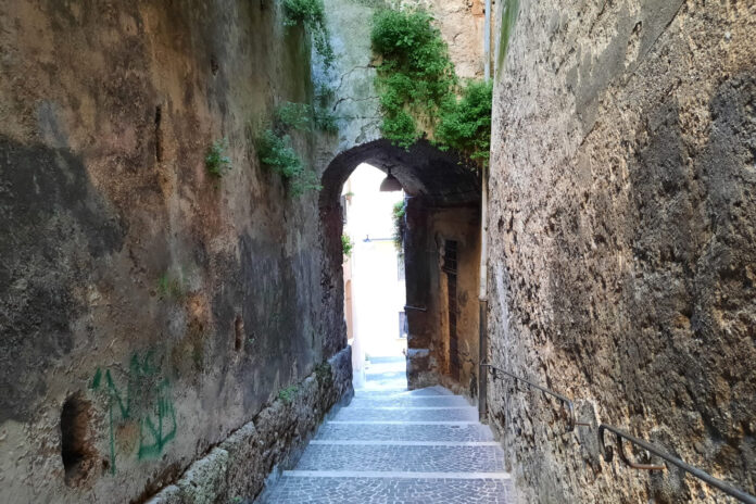vicolo